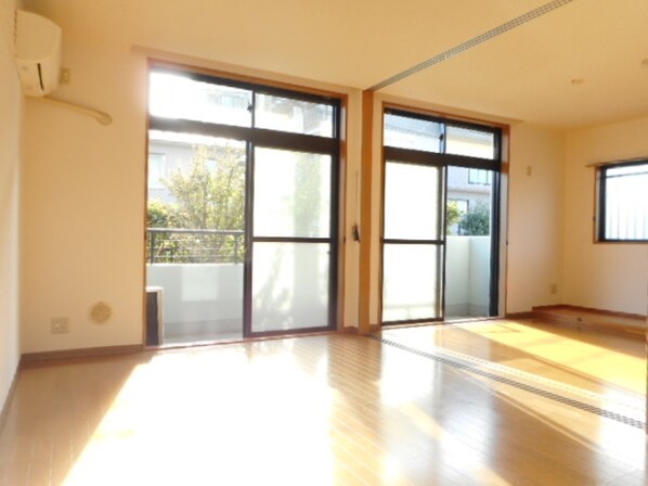 ルネスグリシーヌの物件内観写真